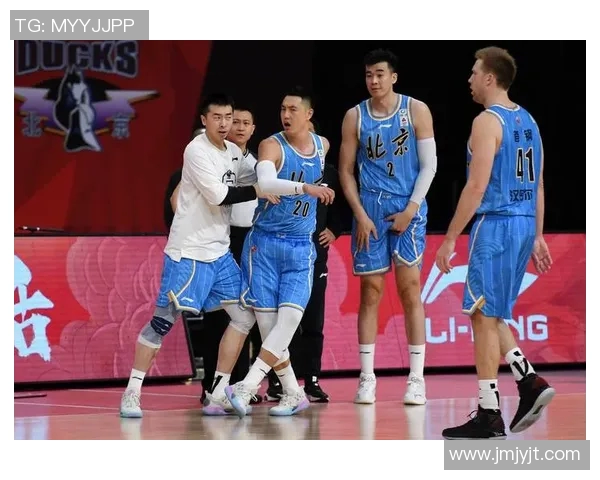 首钢与新疆激战正酣视频直播精彩瞬间回顾与分析