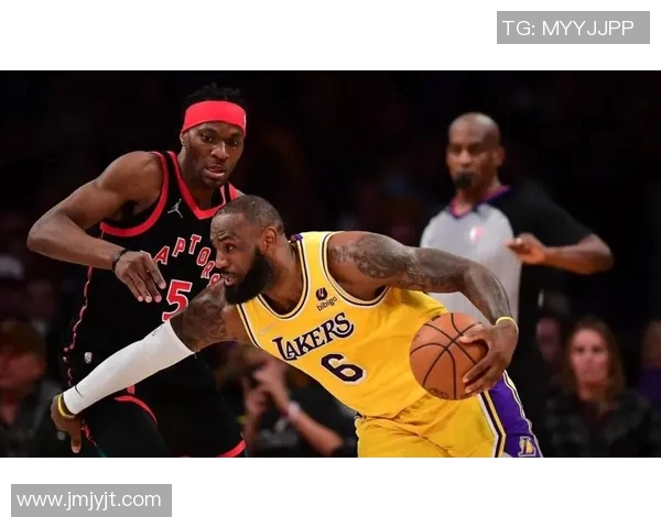 季后赛激战湖人对火箭精彩比分回顾与分析